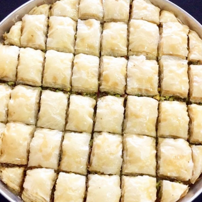 Fıstıklı Beyaz Baklava Fıstıklı Beyaz Baklava